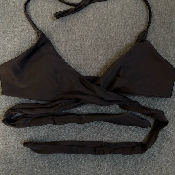 Black Zaful Bathing suit top - Picture 2 of 3